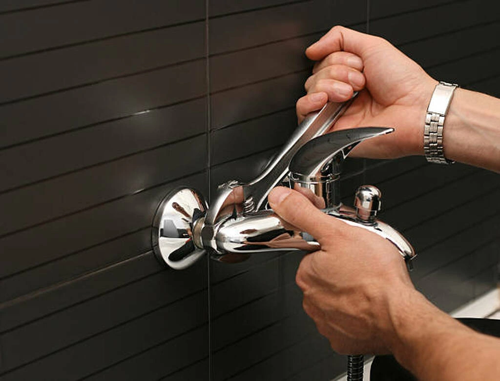 Emergency tap repair 1
